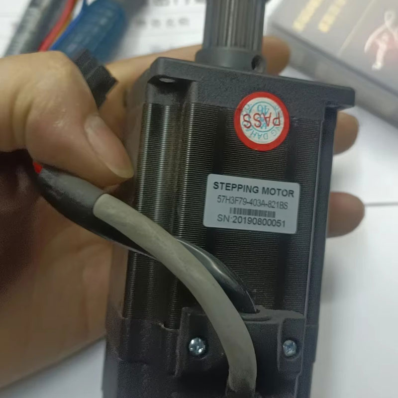 DAHAO motor 57H3F79-403A-821BS zaprti lok A15 X osi kitajski stroj za vezenje EDH03-57H3F79-403A-821BS